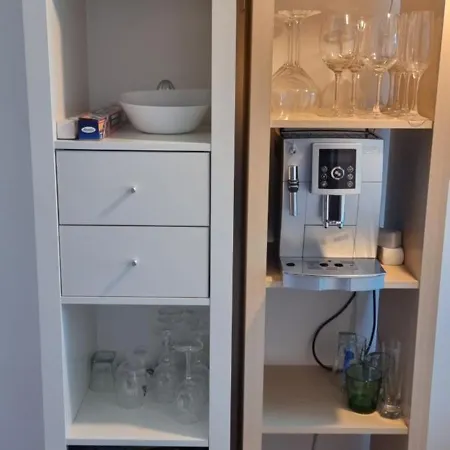 Neubau Mit Terrasse - Sonne 10 Bis 20 Uhr *