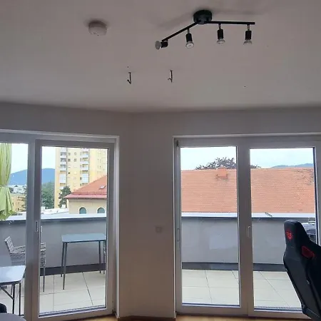 Neubau Mit Terrasse - Sonne 10 Bis 20 Uhr Appartamento Graz