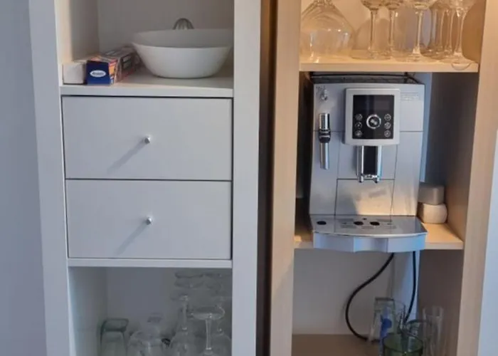 Neubau Mit Terrasse - Sonne 10 Bis 20 Uhr *