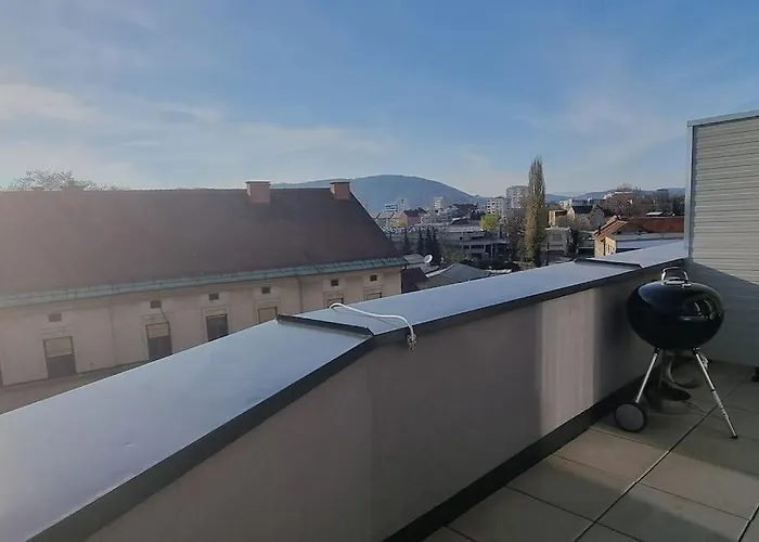 Neubau Mit Terrasse - Sonne 10 Bis 20 Uhr *